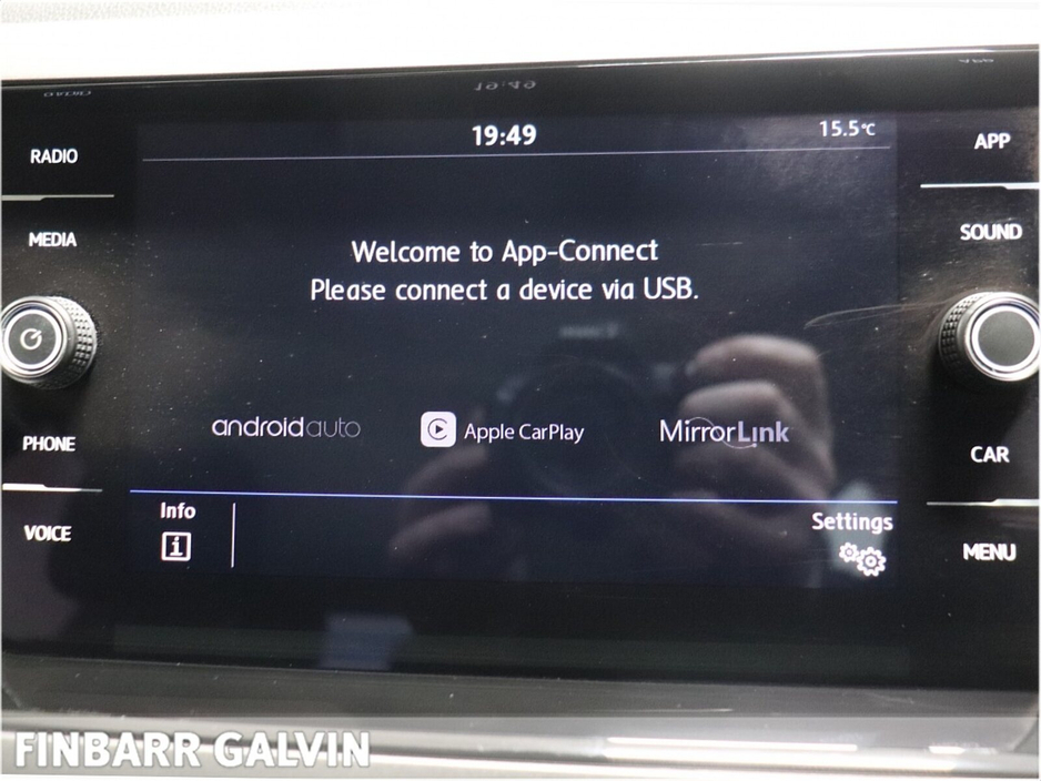 2018 Volkswagen Polo - image 18