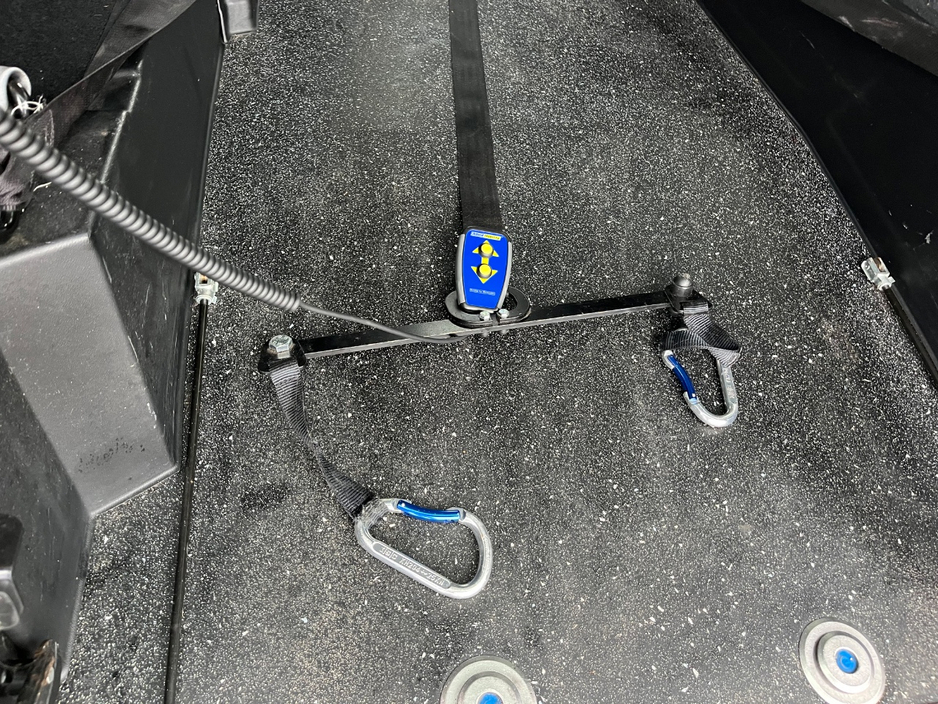 2020 Peugeot Rifter - image 13