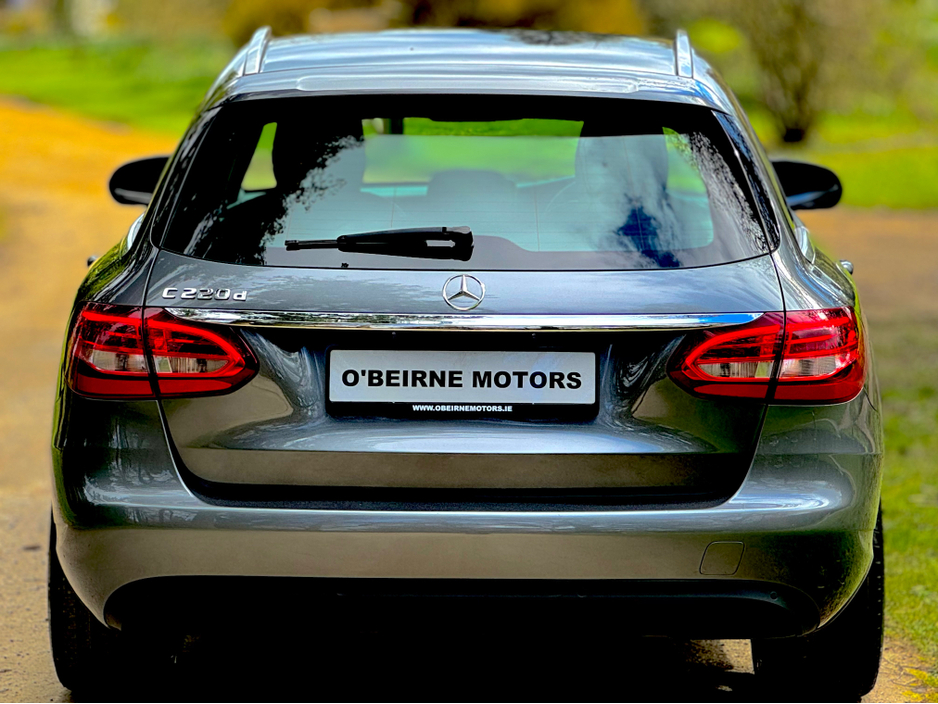 2018 Mercedes-Benz C Class - image 38