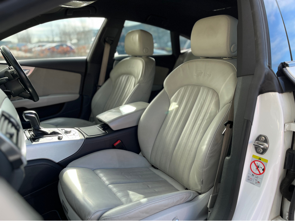 2017 Audi A7 - image 23