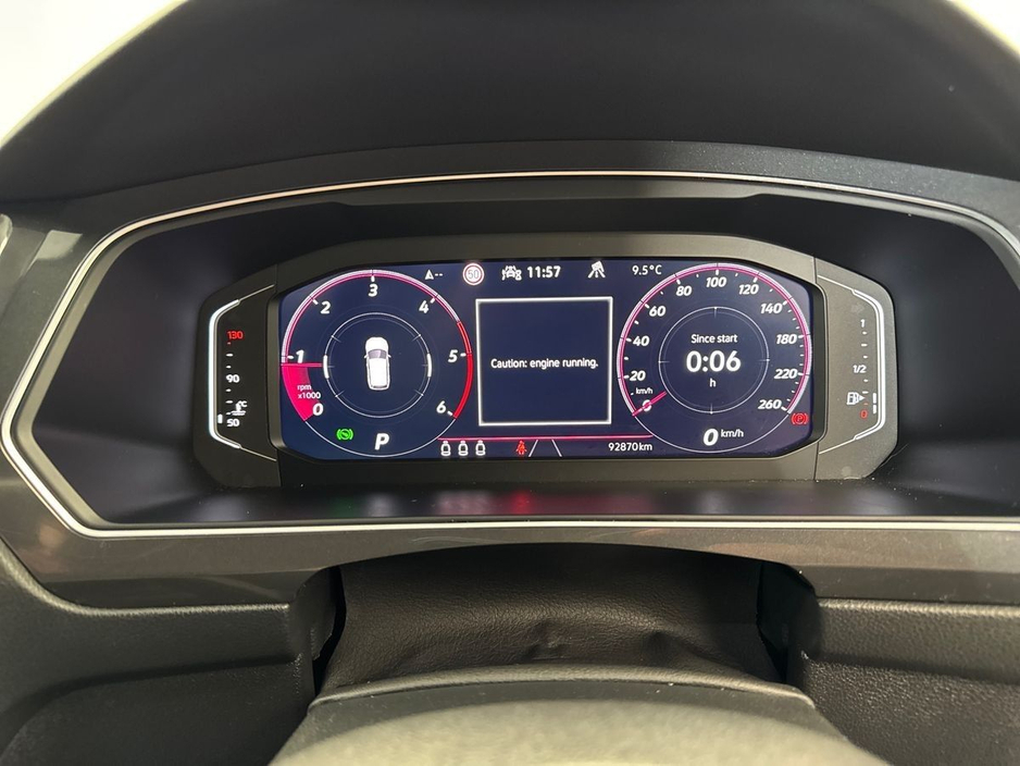 2023 Volkswagen Tiguan - image 14