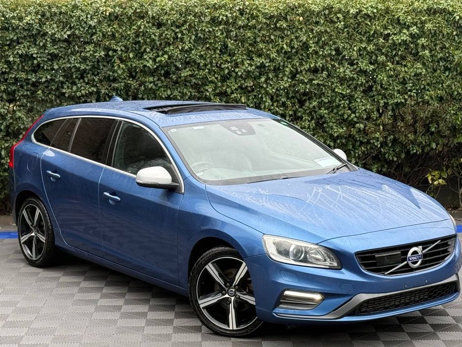 2017 Volvo V60 R-DESIGN D4 2.0 // OPENING SUNROOF // SERVICE HISTORY // DIAMOND CUT ALLOYS €19,900