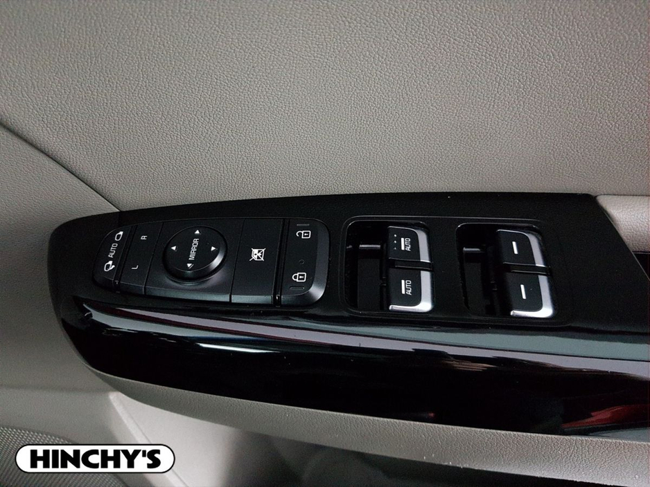 2018 Kia Sportage - image 20