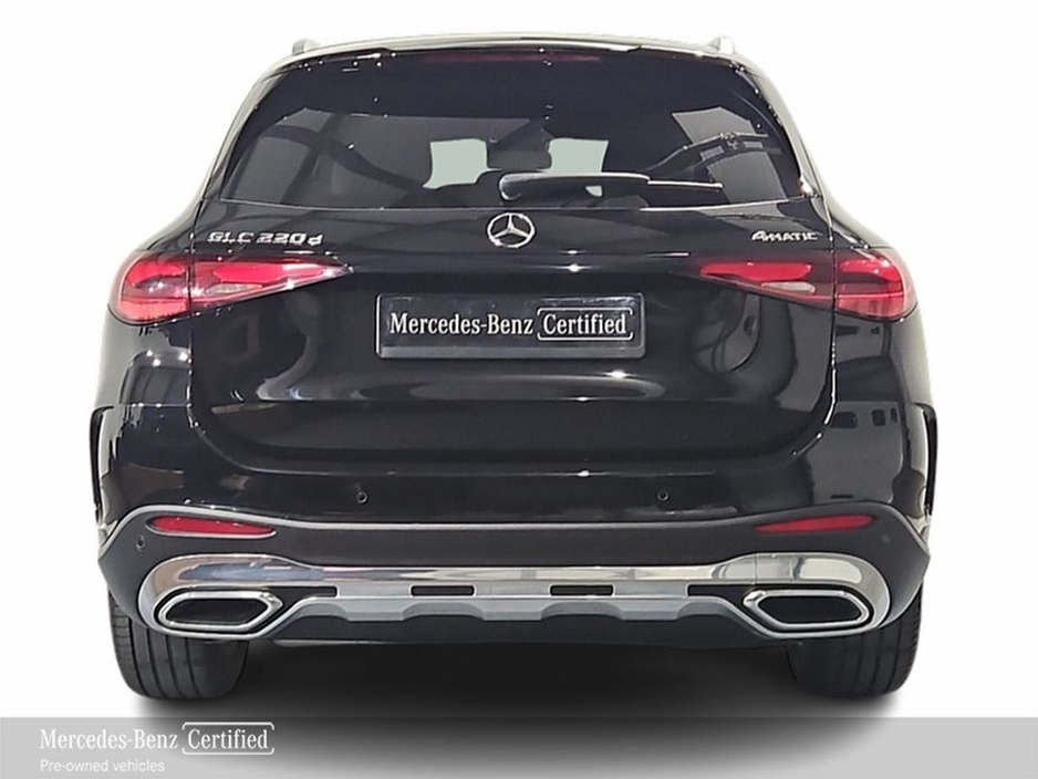 2024 Mercedes-Benz GLC Class - image 8
