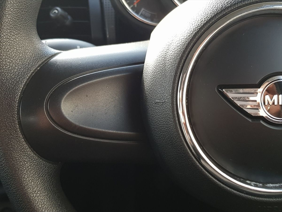 2017 MINI Hatch D €12,995