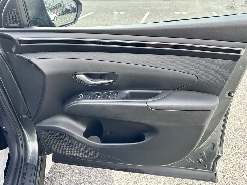 2022 Hyundai Tucson - image 11
