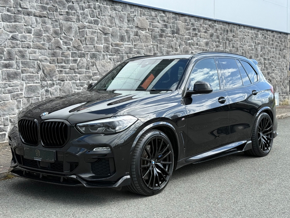 2021 BMW X5 - image 7