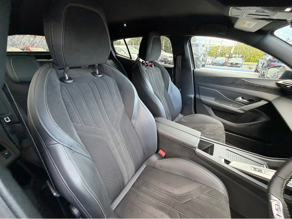 2024 Peugeot 408 - image 13
