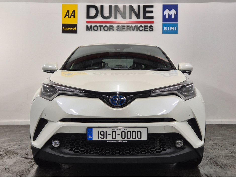 2019 Toyota C-HR **SPORT HYBRID**AUTO**KEYLESS ENTRY AND START**ANDROID/APPLE RADIO MEDIA UNIT**18" DIAMOND CUT ALLOYS**REVERSE CAMERA**HALF LEATHER SEATS**LANE DEPARTURE WARNING**ADAPTIVE CRUISE CONTROL**BLIND SPOT €21,949
