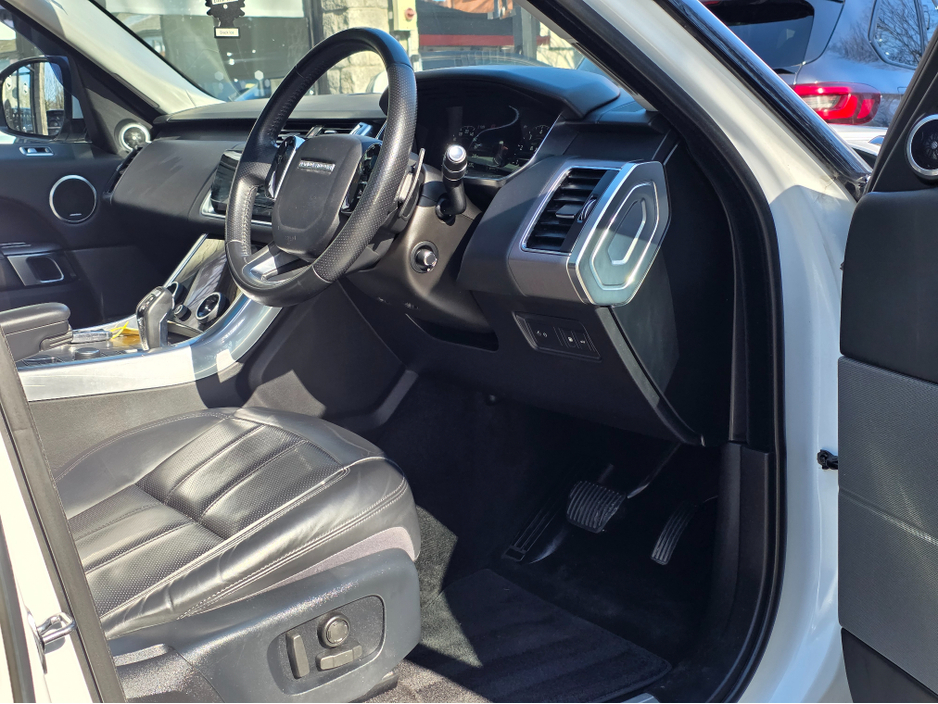 2019 Land Rover Range Rover Sport - image 17