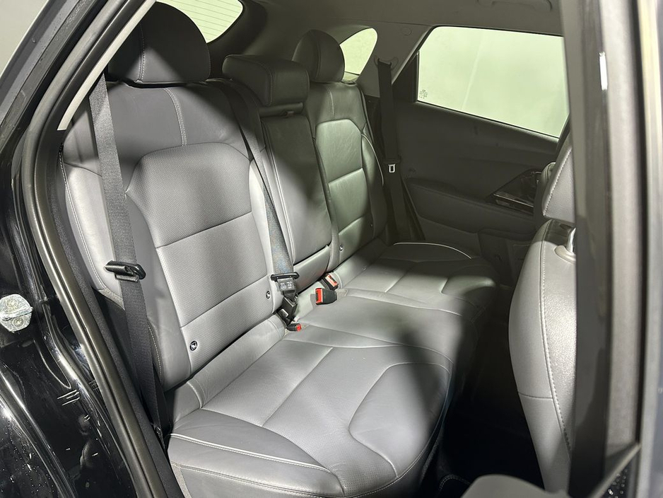 2019 Kia Niro - image 11
