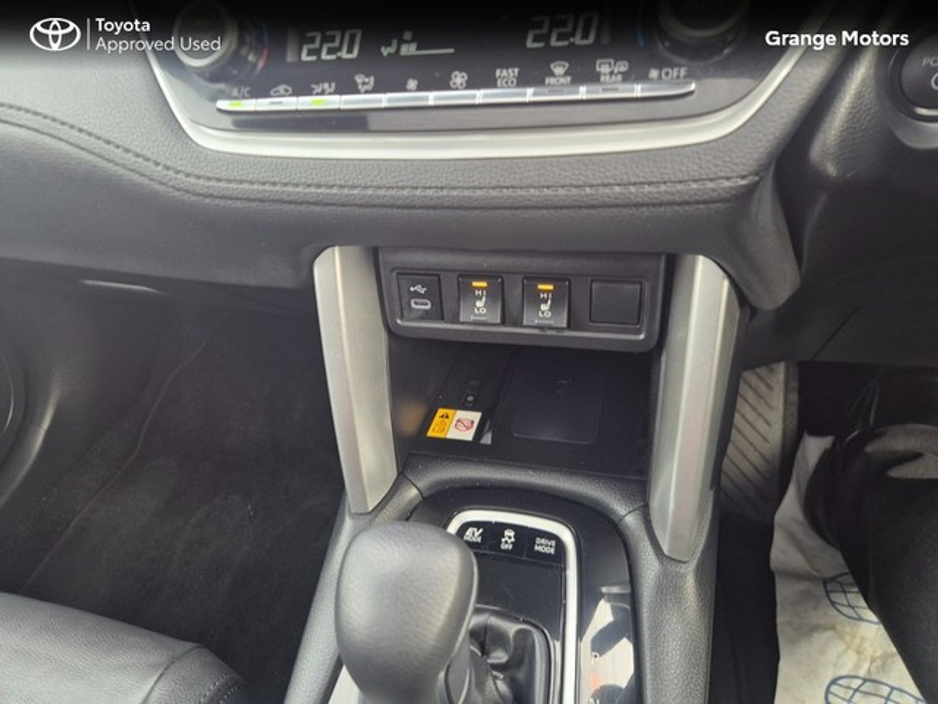 2025 Toyota Corolla Cross - image 8