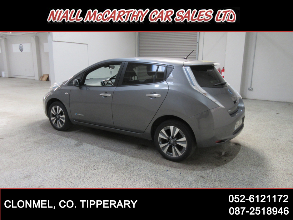 2015 Nissan Leaf - image 7