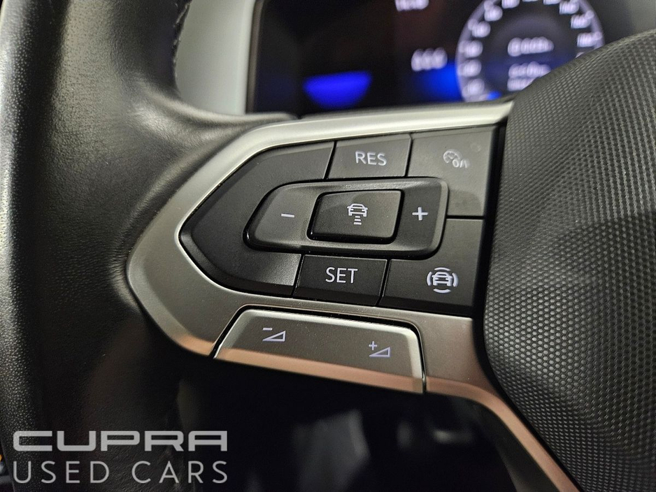 2023 Volkswagen T-Roc - image 23