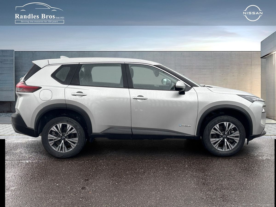 2025 Nissan X-Trail - image 5