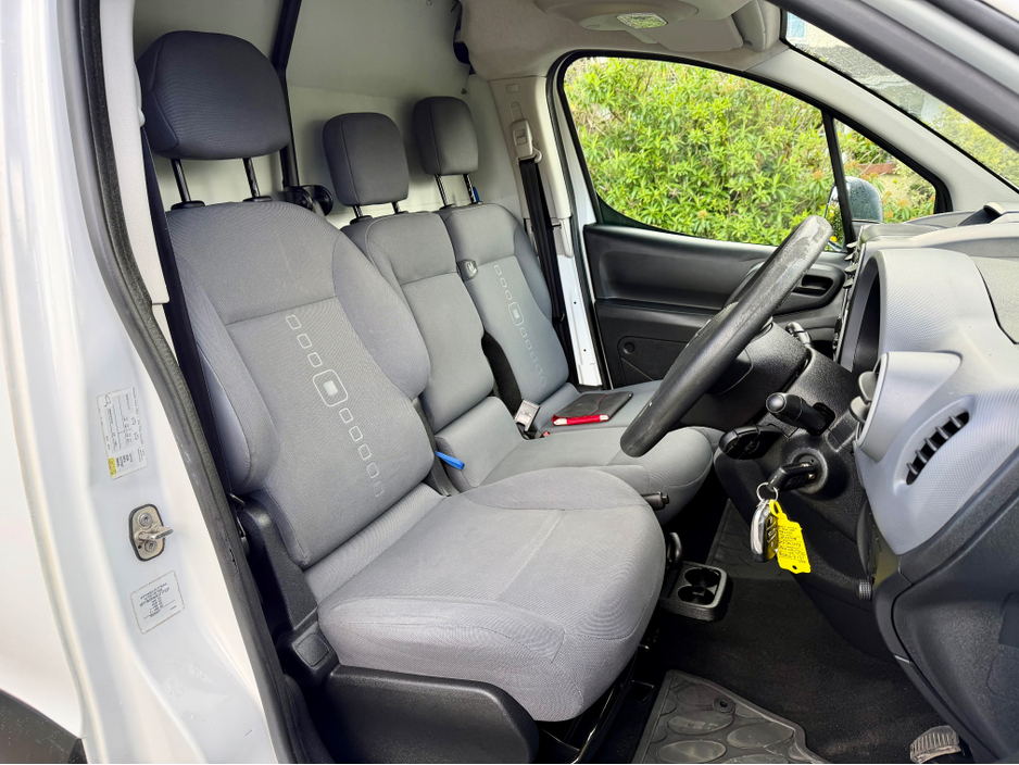 2013 Citroen Berlingo - image 16