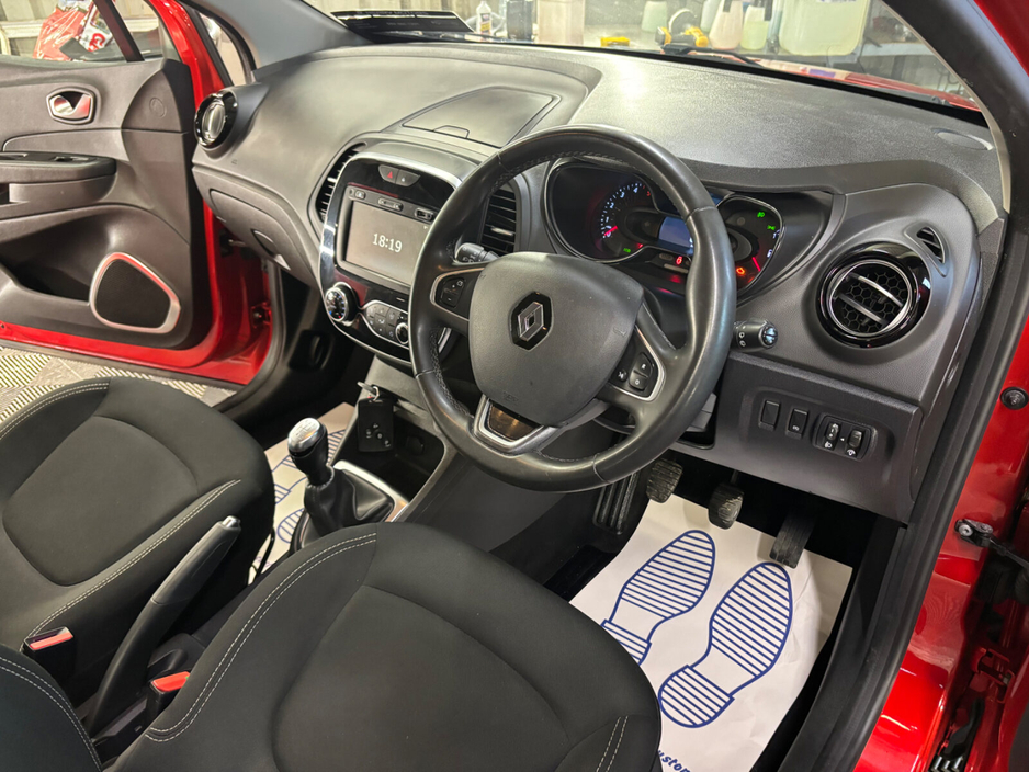 2019 Renault Captur - image 10