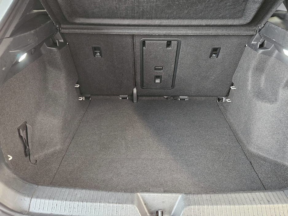 2021 Volkswagen ID.4 LIFE 77kWh 204HP €19,950