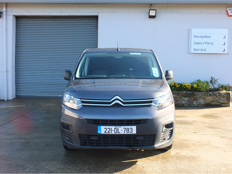 2022 Citroen Berlingo - image 3