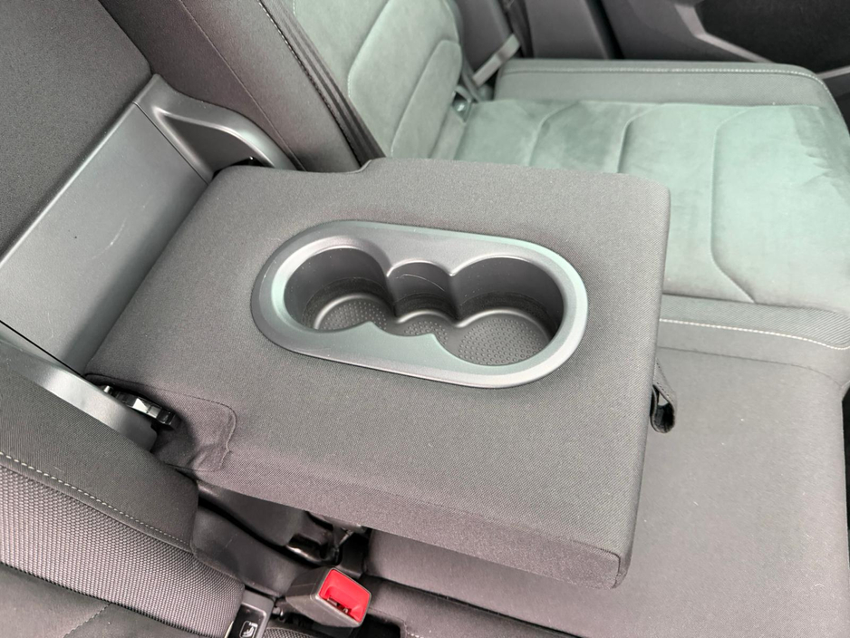 2017 Volkswagen Tiguan - image 21