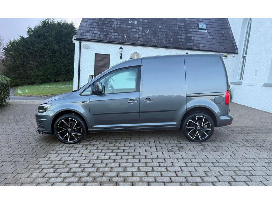 2019 Volkswagen Caddy C20 TRENDLINE TDI 102 €12,560