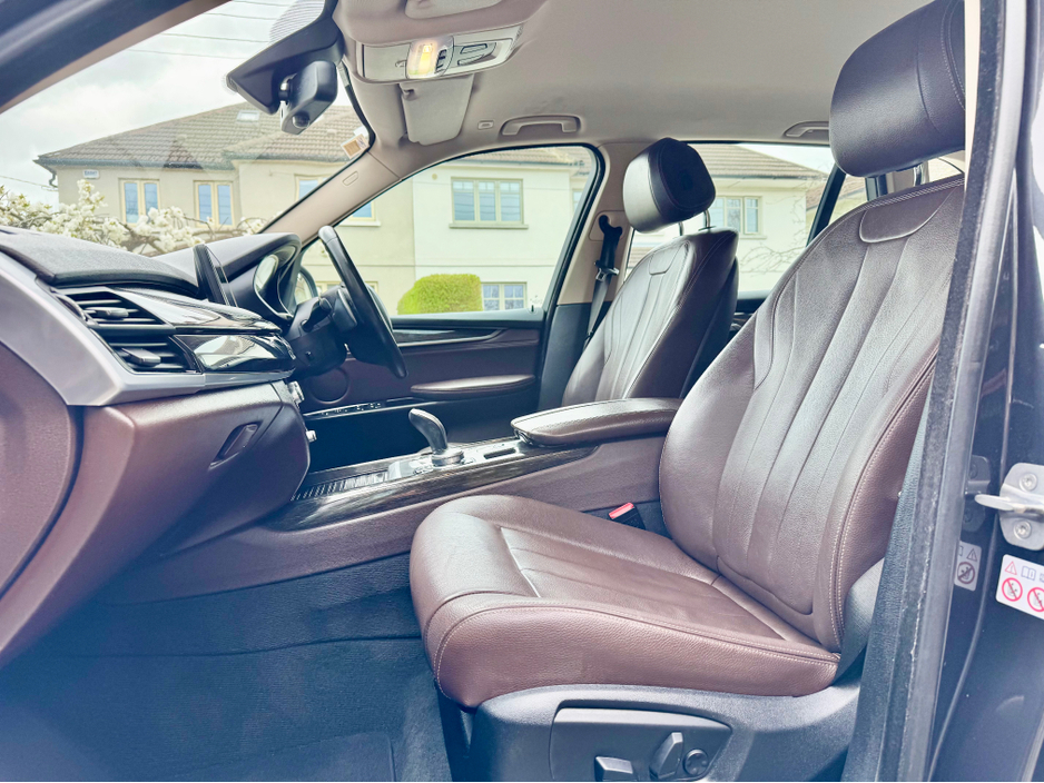 2018 BMW X5 - image 14