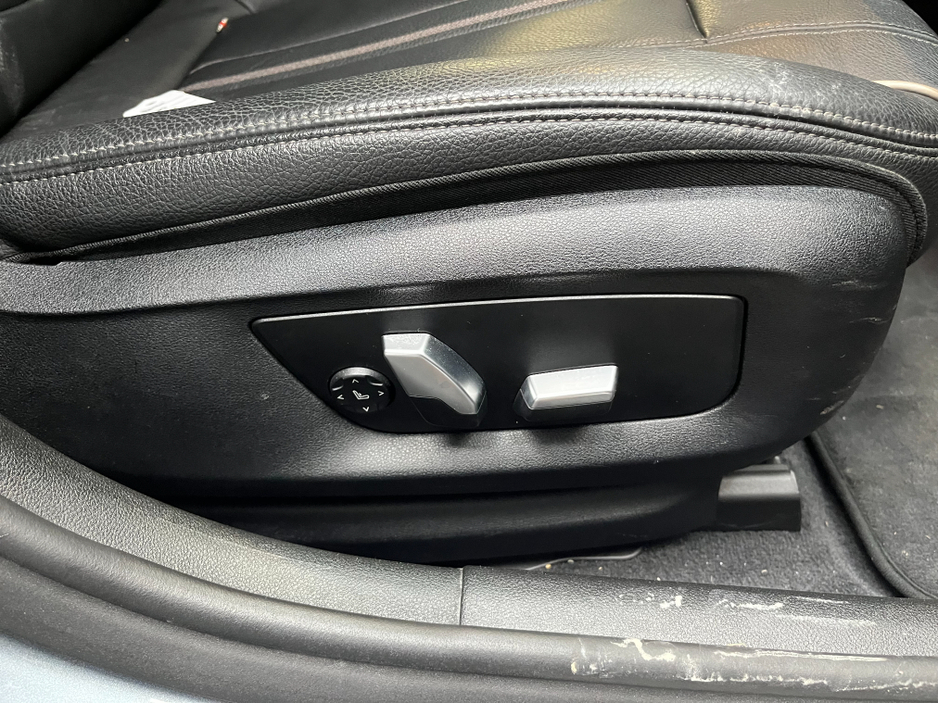 2018 BMW 5 Series €23950! 2018 BMW 530E IPERFORMANCE LUXURY 2.0 AUTOMATIC / CRUISE CONTROL / REVERSE CAMERA / ELECTRIC MEMORY & HEATED SEATS / HEATED REAR SEATS / AMBIENT LIGHTS €23,950