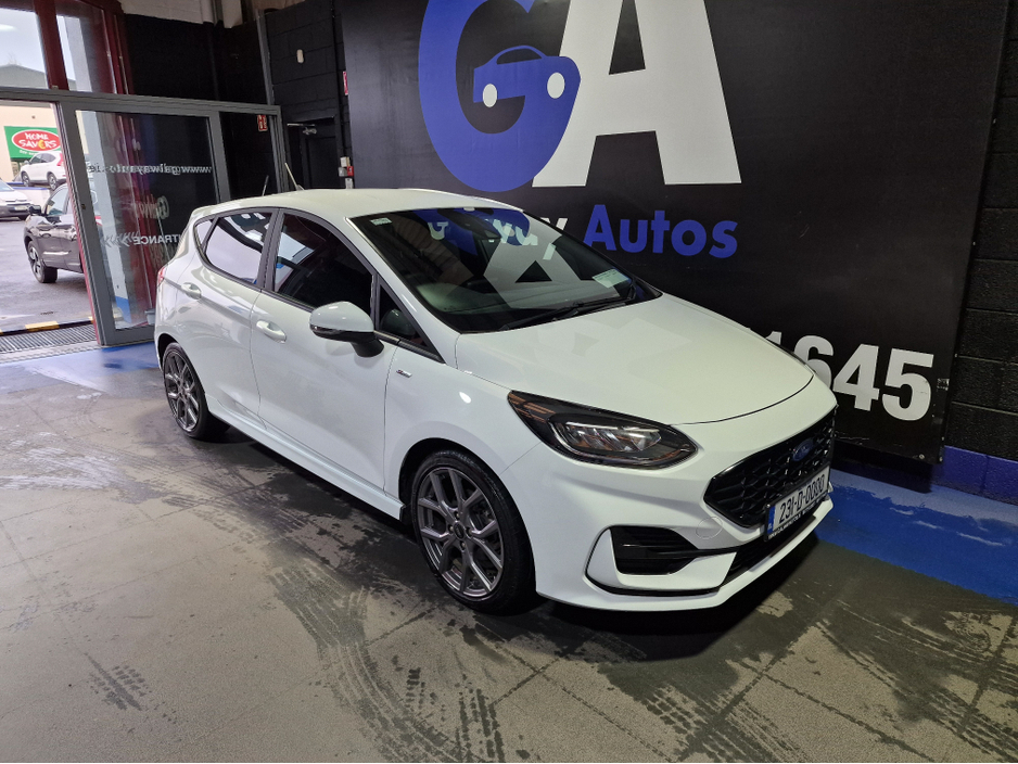 2023 Ford Fiesta ST-LINE  LOW MILEAGE GOOD AS NEW €18,950