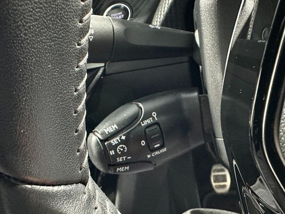 2023 Peugeot 2008 - image 21