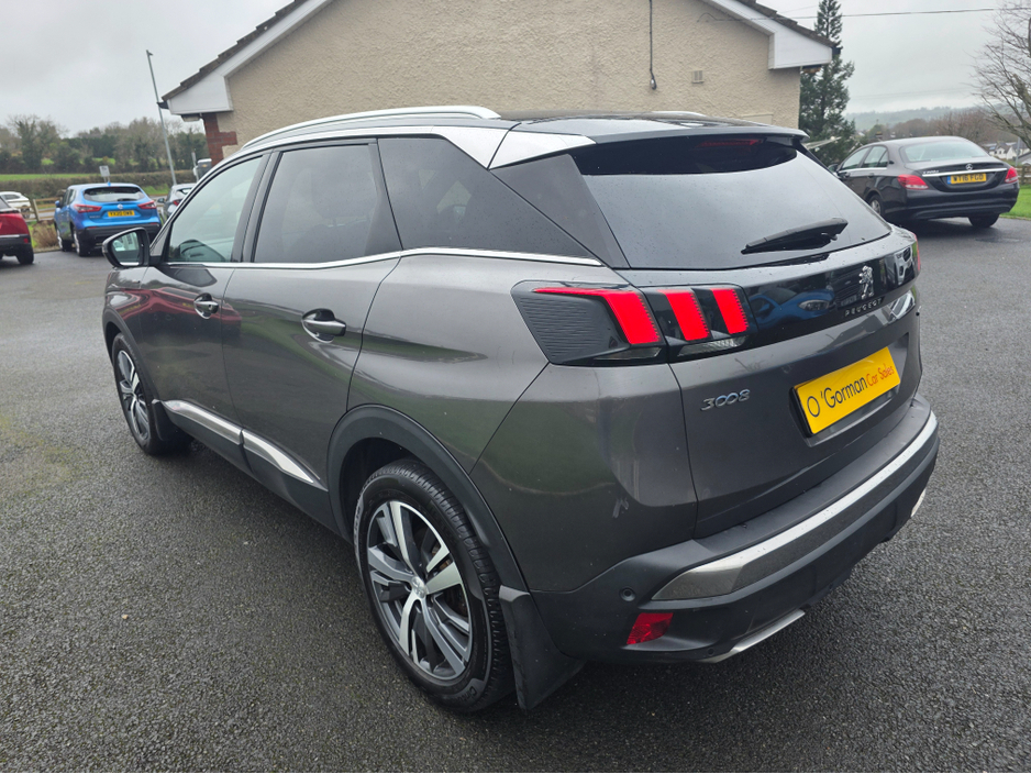 2020 Peugeot 3008 - image 7