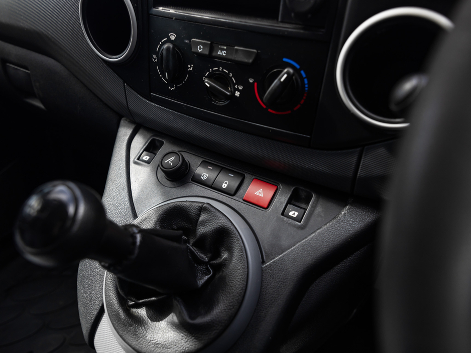 2015 Citroen Berlingo - image 14