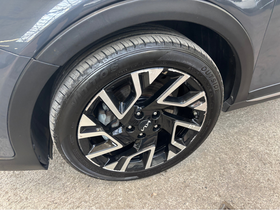 2023 Kia XCeed - image 20