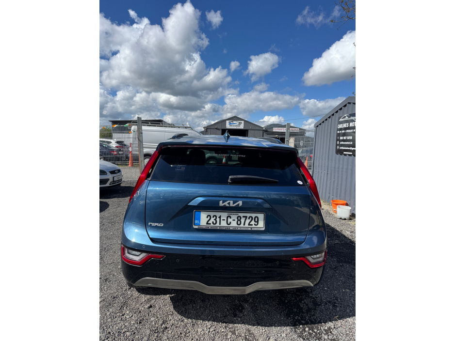 2023 Kia Niro - image 5