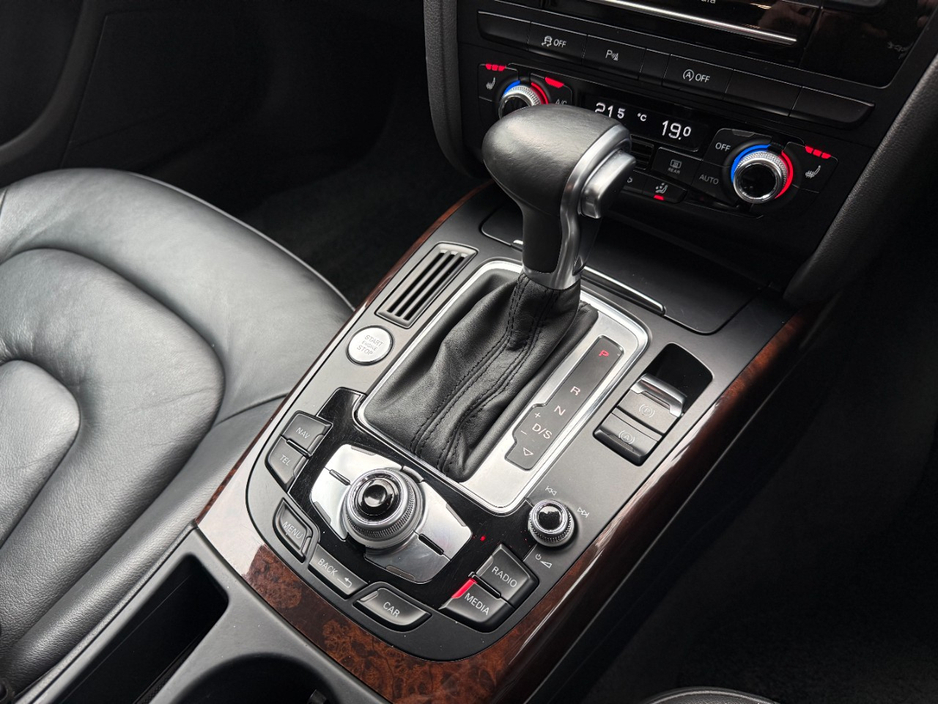 2015 Audi A4 - image 15