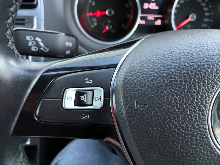 2016 Volkswagen Polo 1.2i TSI Petrol AllStar Automatic €13,500