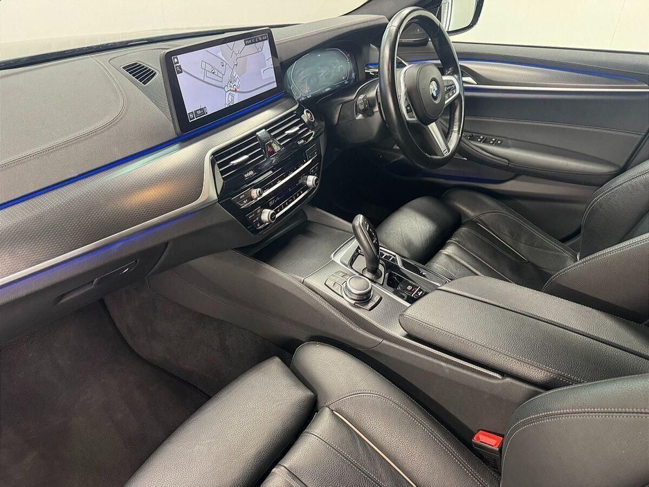 2022 BMW 5 Series 520d M Sport Saloon €42,975