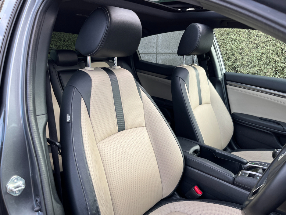 2018 Honda Civic - image 13