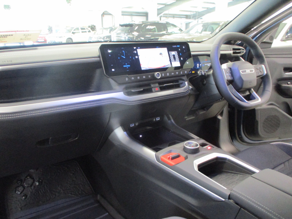 2026 Jeep Compass - image 20