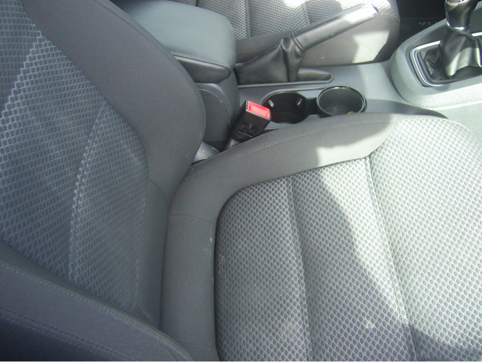 2015 Volkswagen Jetta - image 10