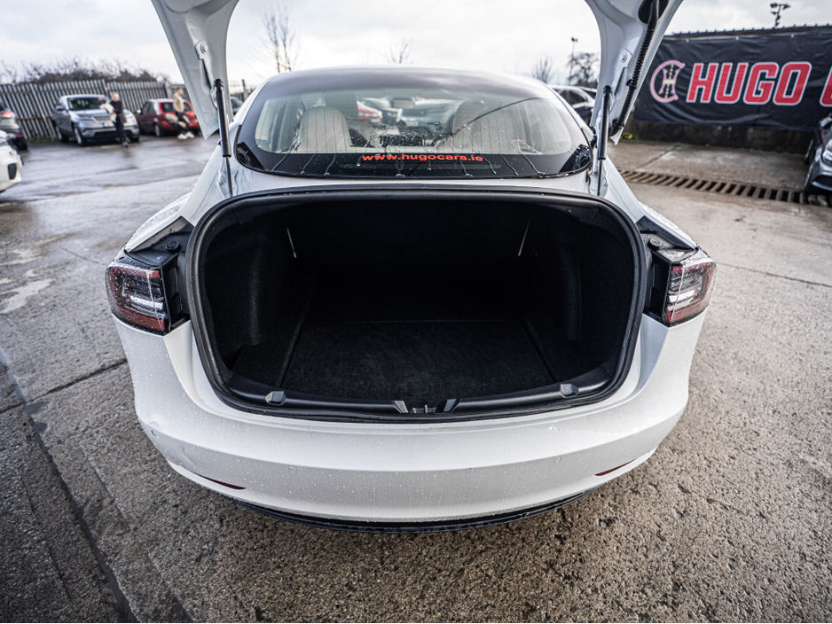 2020 Tesla Model 3 - image 35