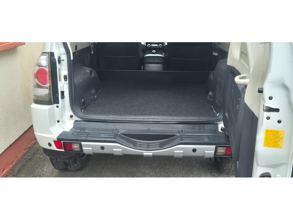 2015 Mitsubishi Pajero BARBARIAN 4WORK DI DI-D Plus Vat €22,724