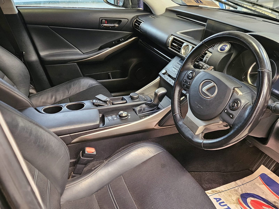 2015 Lexus IS 300 h 300h Executive