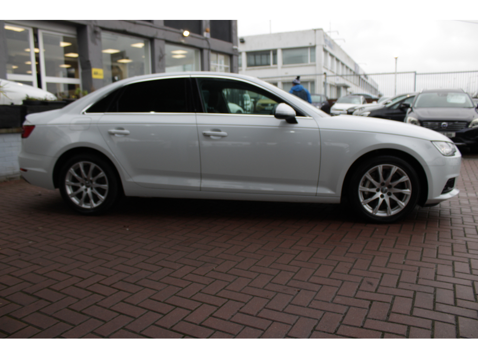 2017 Audi A4 2017 AUDI A4 QUATTRO €25,950