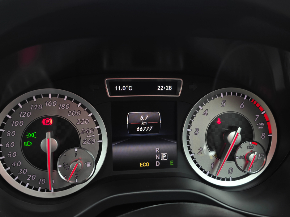 2014 Mercedes-Benz A Class - image 13