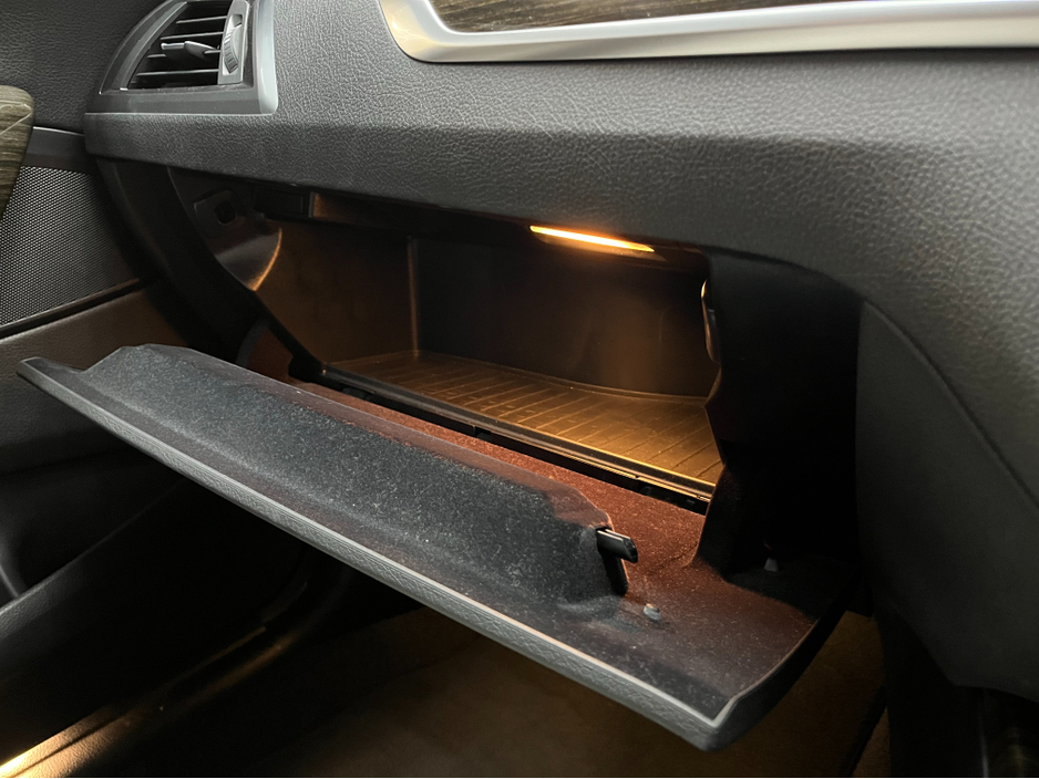 2019 BMW 1 Series €19950 2019 BMW 118D FASHIONISTA 2.0 AUTOMATIC / CRUISE CONTROL / REVERSE CAMERA / ELECTRIC MEMORY & HEATED SEATS €19,950