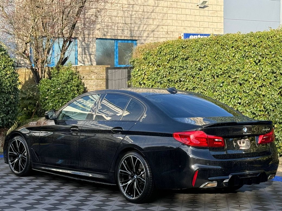 2021 BMW 5 Series 523d M-SPORT COMPETITION 2.0 D // FULL SERVICE HISTORY // 360 PARKING CAMERAS // NEW 20" M5 COMP ALLOYS €38,900