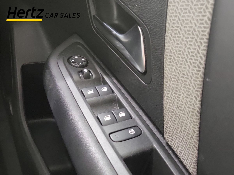 2023 Citroen C4 - image 19