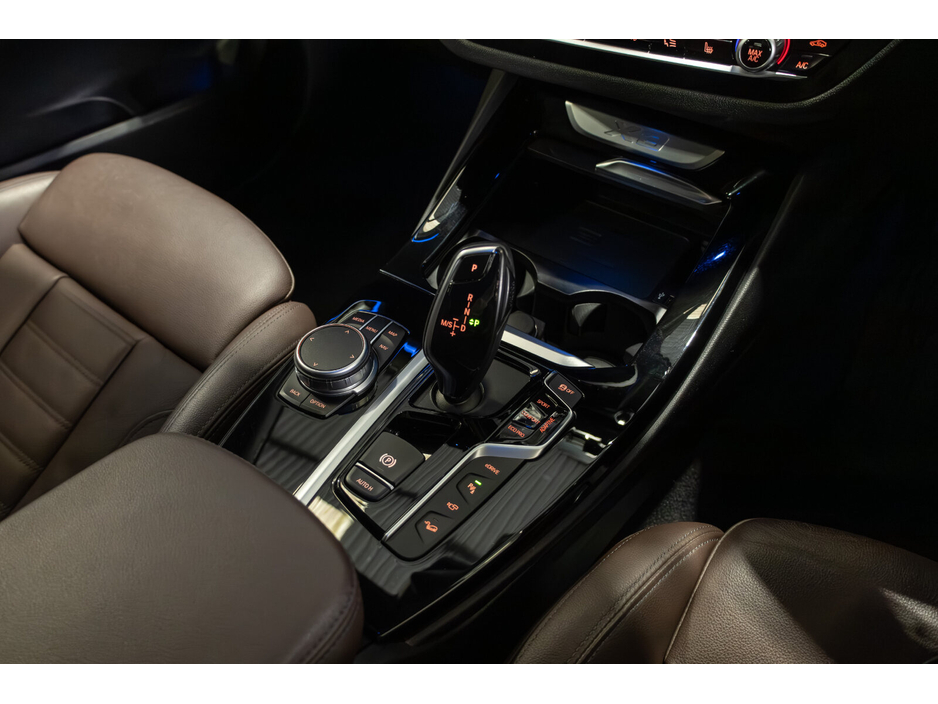 2021 BMW X3 - image 19