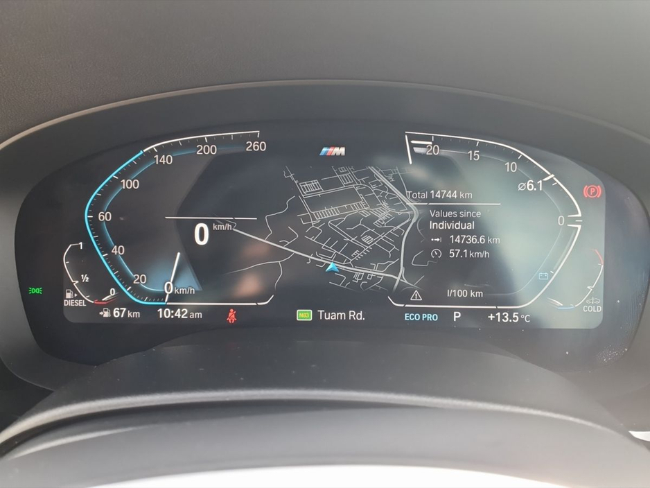 2023 BMW 5 Series - image 9