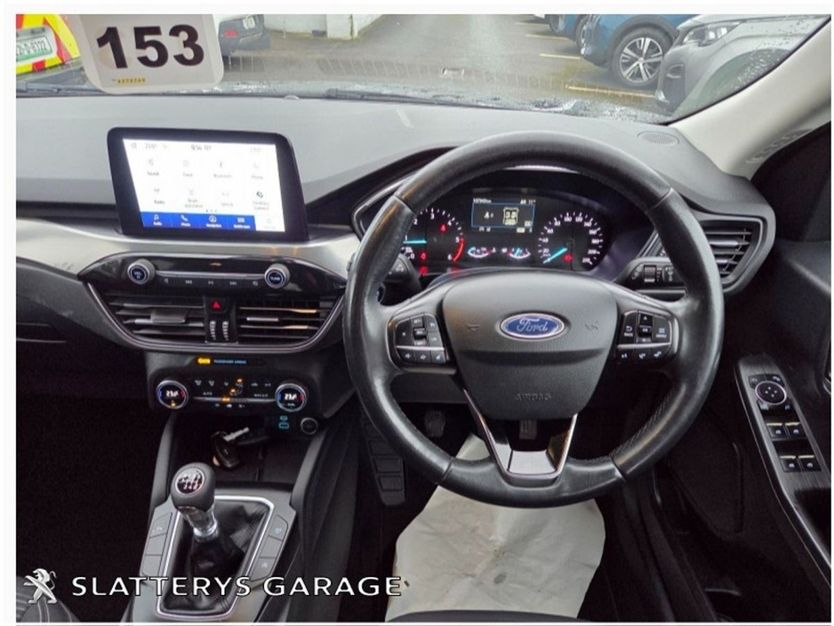 2021 Ford Kuga - image 9